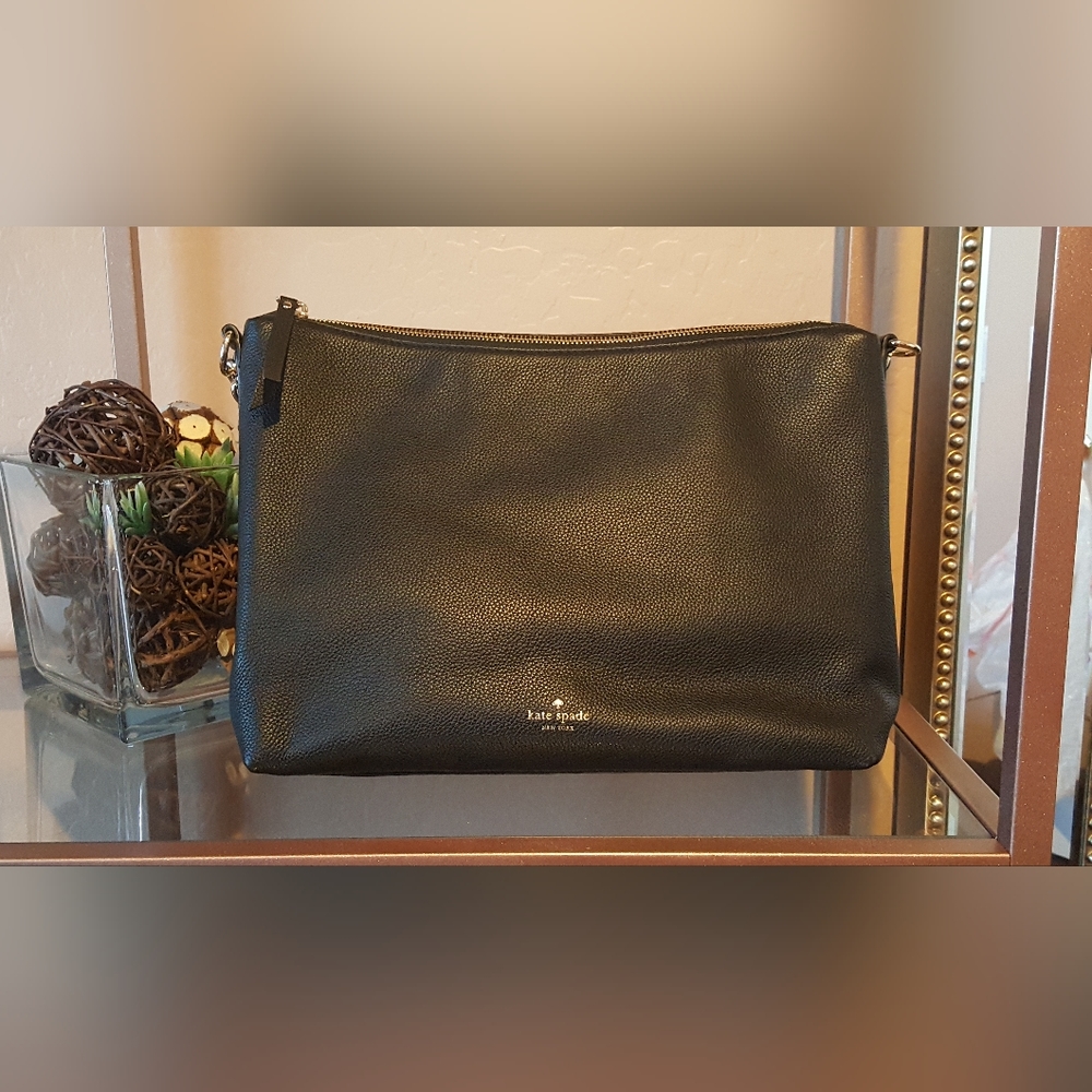 Kate Spade tote - Picture 2 of 16